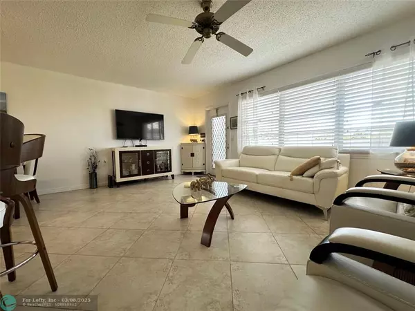 Deerfield Beach, FL 33442,4108 Cambridge E  #4108