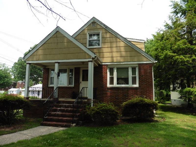 175 W Colfax Ave, Roselle Park Boro, NJ 07204