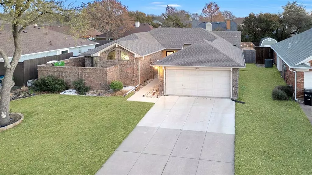 1825 Greenhaven Lane, Grapevine, TX 76051