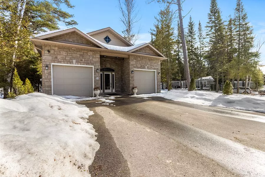 55 Homewood AVE, Wasaga Beach, ON L9Z 2M2