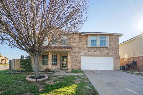 640 Chickadee Drive, Fort Worth, TX 76108