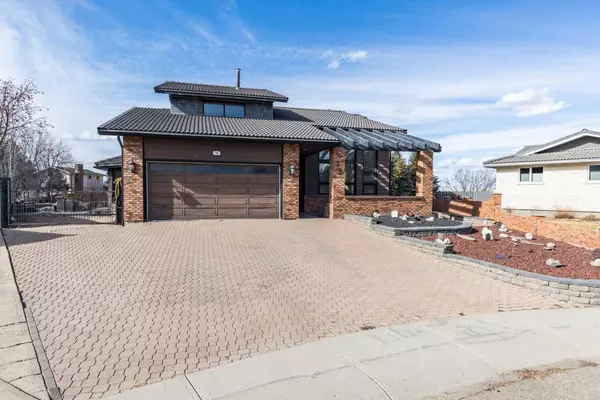 36 Ross Heights CT Southeast, Medicine Hat, AB T1B2R6