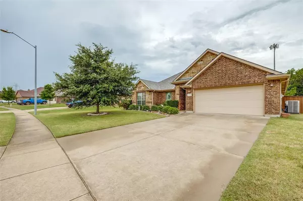 Kennedale, TX 76060,1032 Chandler Street