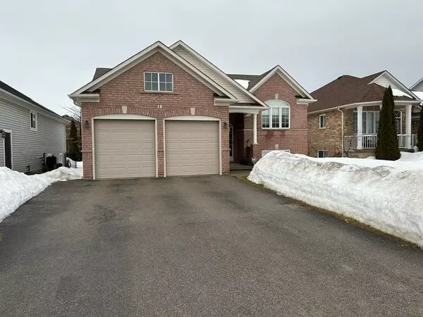 10 Wintergreen WAY, Wasaga Beach, ON L9Z 3B1