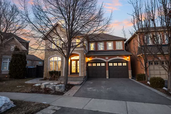 227 Beechtree CRES, Oakville, ON L6L 0A5