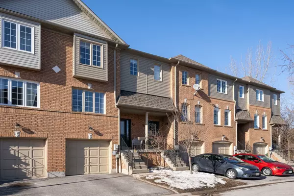 Whitby, ON L1N 9M6,27 Aspen Park WAY #18