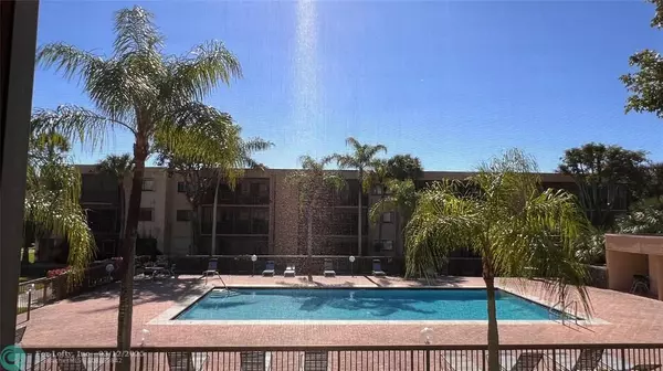 Miami, FL 33173,8415 SW 107th Ave #208W