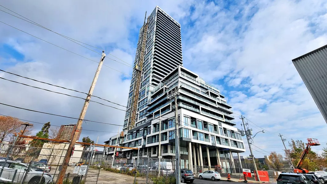 5 Defries ST #1704, Toronto C08, ON M5A 0W7