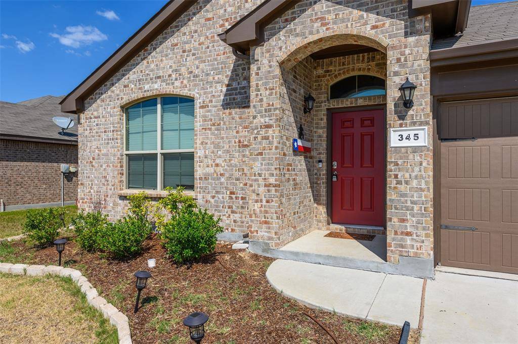 345 Chestnut Lane, Ponder, TX 76259