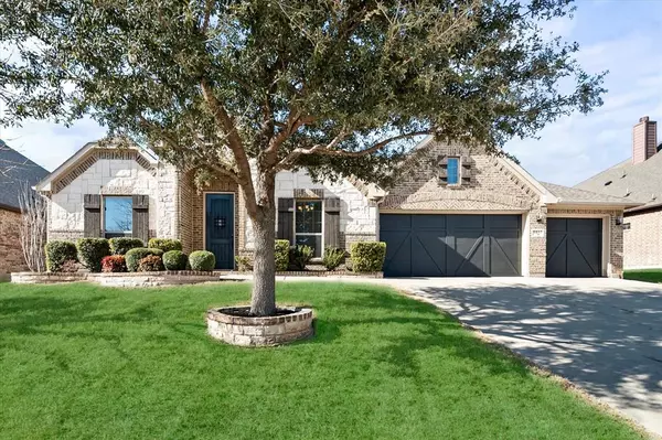 5817 Lamb Creek Drive, Fort Worth, TX 76179