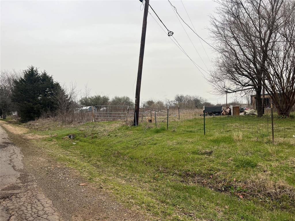 Lone Oak, TX 75453,161 CR 1135