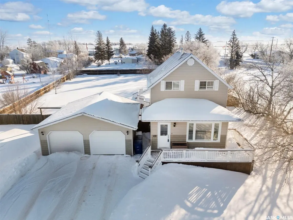 109 Railway AVENUE, Dundurn, SK S0K 1K0