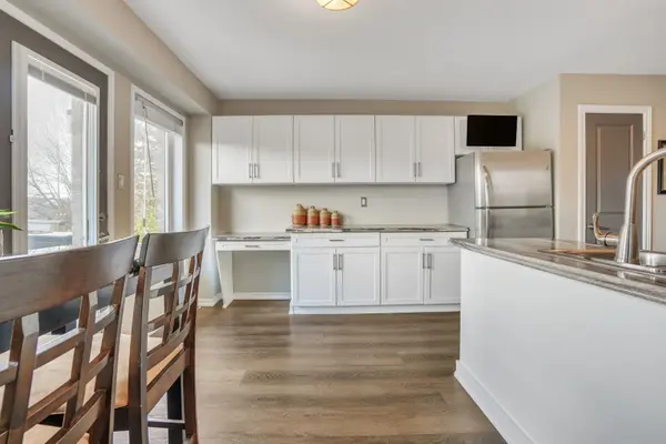 Barrie, ON L4N 9K6,16 Todd DR