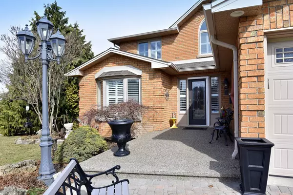 Hamilton, ON L8G 5B4,36 Tommar PL