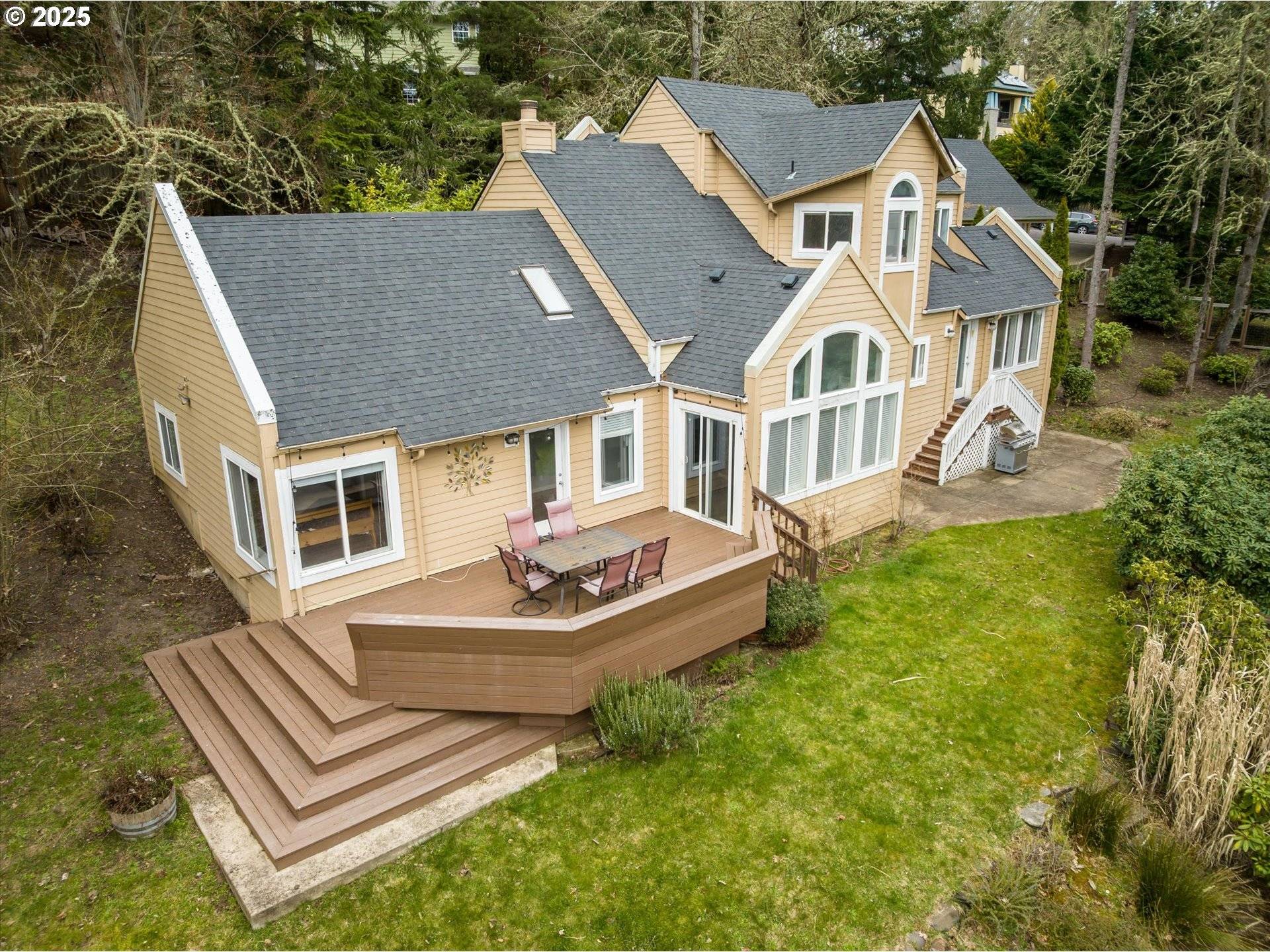 167 W 52ND AVE, Eugene, OR 97405