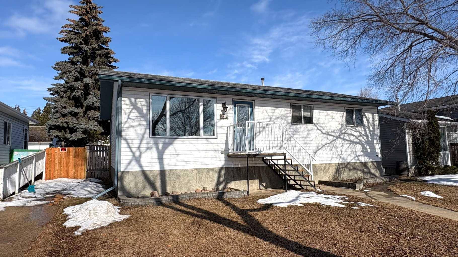 614 5 AVE, Wainwright, AB T9W 1B1