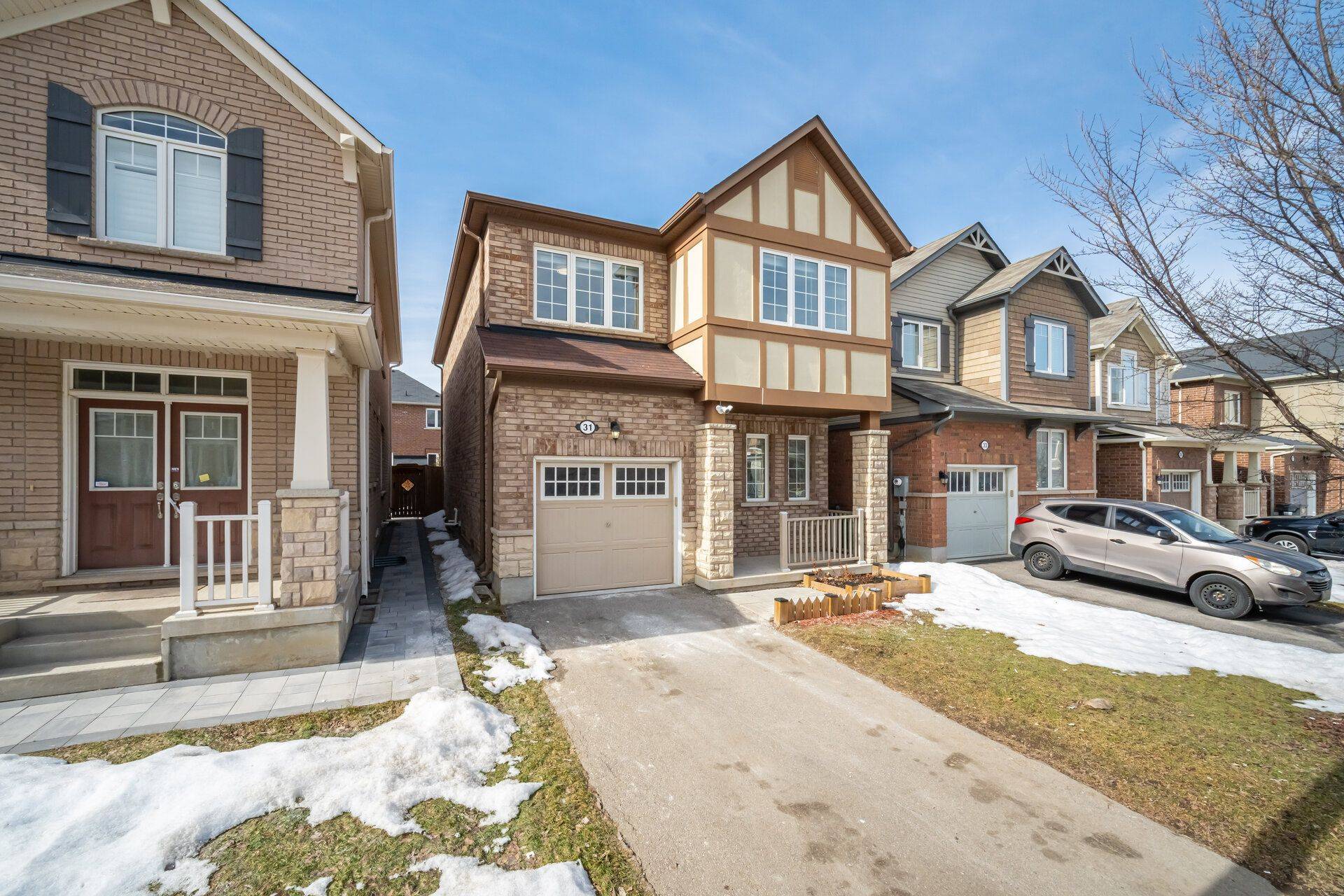 Brampton, ON L7A 4C8,31 Enford CRES