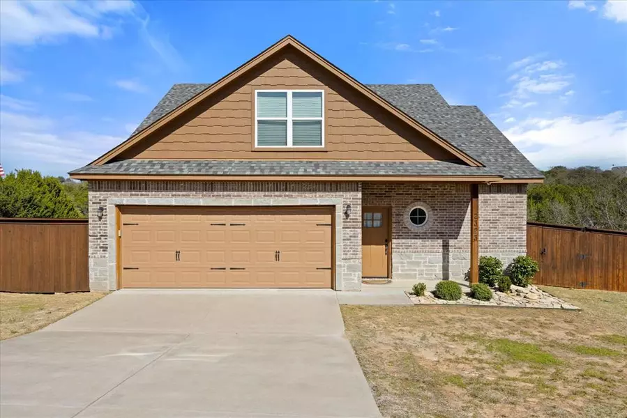 2323 Steepleridge Circle, Granbury, TX 76048