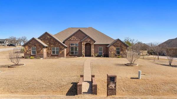 3717 Lonesome Creek Road, Granbury, TX 76049