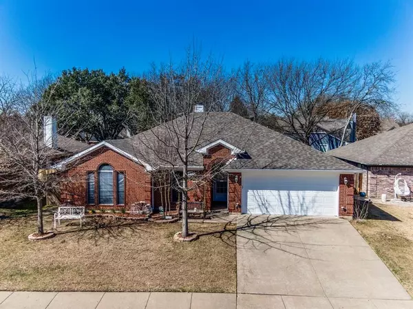 4527 Rosemont Avenue, Grand Prairie, TX 75052