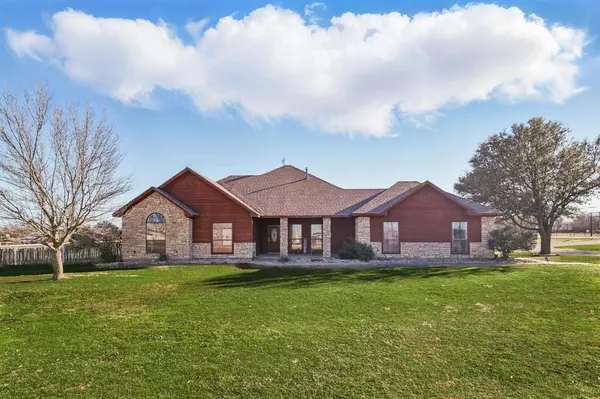 5311 Ganzer Road W, Krum, TX 76249