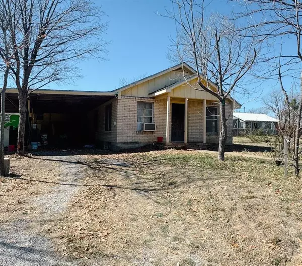 603 N Pearl Street, Comanche, TX 76442