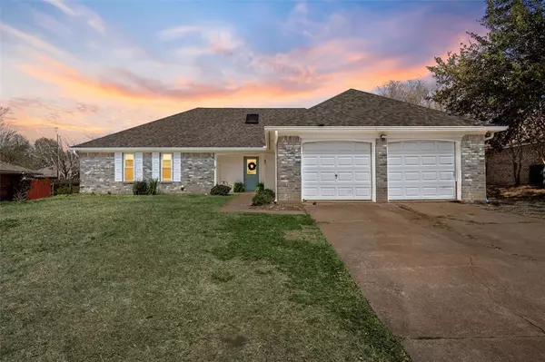 83 Delmore Drive, Hillsboro, TX 76645