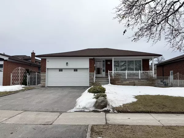 59 Bickerton CRES, Toronto C15, ON M2J 3T2