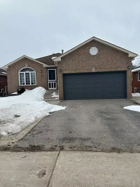 23 Garibaldi DR, Barrie, ON L4N 8C3