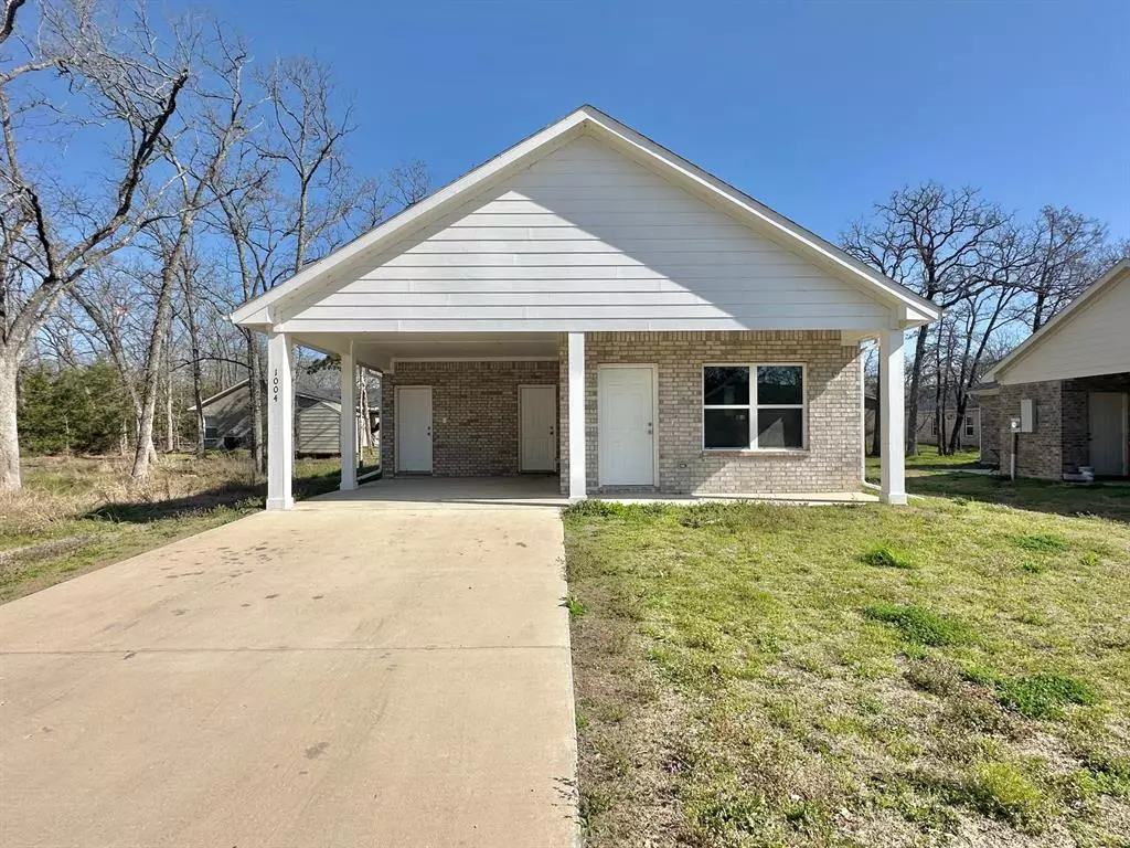 West Tawakoni, TX 75474,1004 Woodland Drive