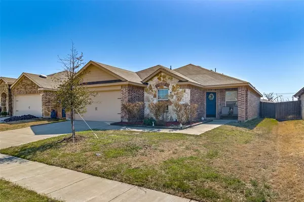 2423 Karnack Drive, Forney, TX 75126