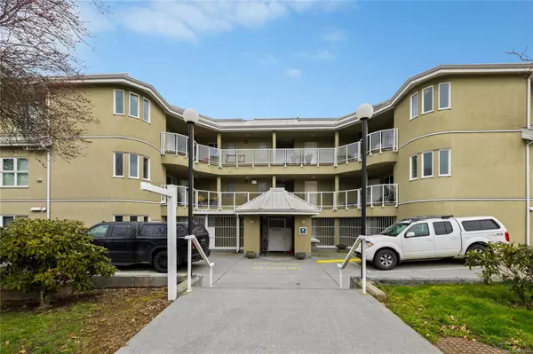 Nanaimo, BC V9S 5T5,560 Stewart Ave #302