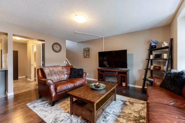 Airdrie, AB T4B 0Y3,3007 Windsong BLVD Southwest