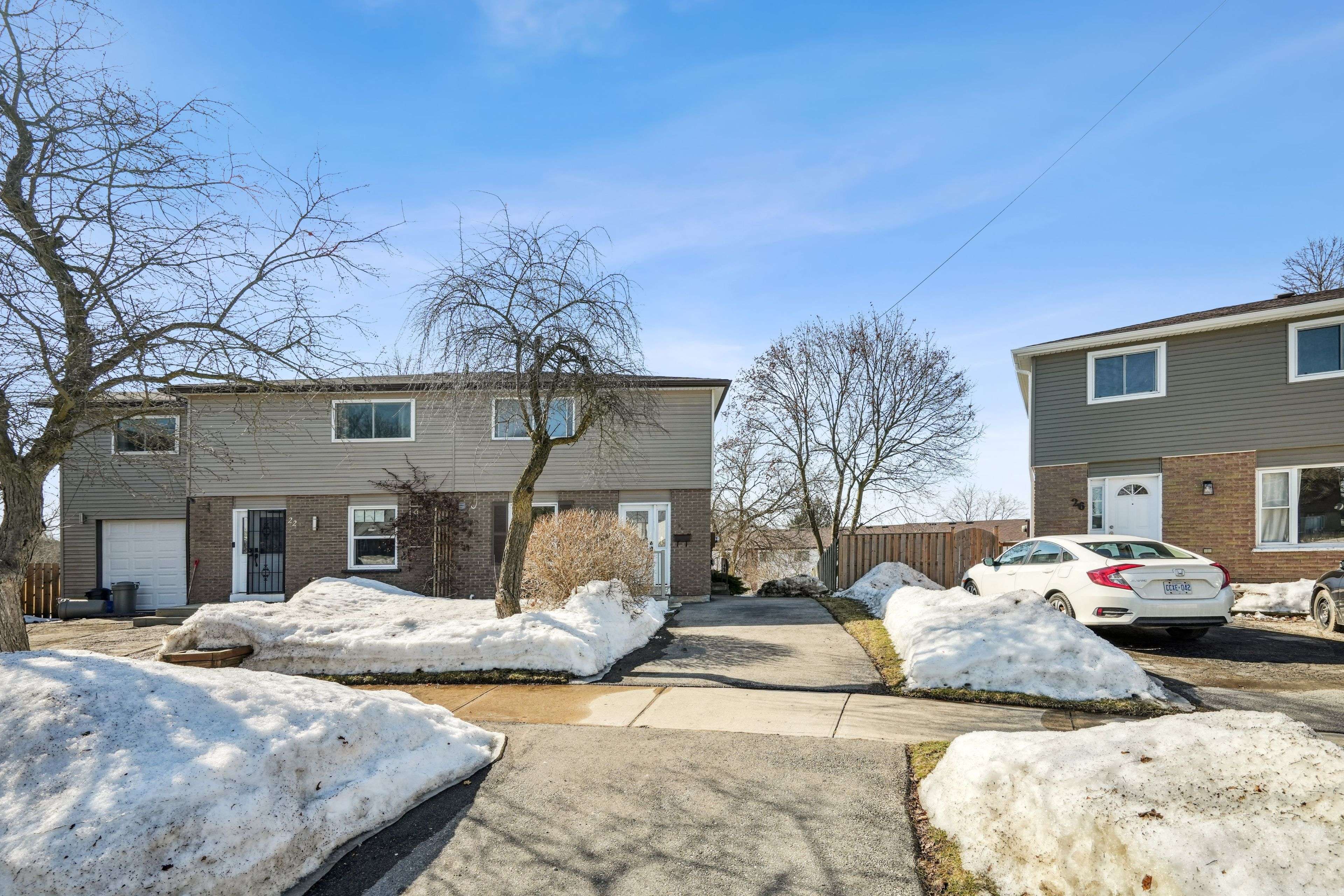 24 Campbell CT, Halton Hills, ON L7J 2V1