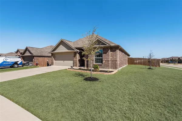 1837 Rialto Lane, Crowley, TX 76063