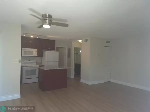 Pompano Beach, FL 33064,3107 NW 2nd Ter #3