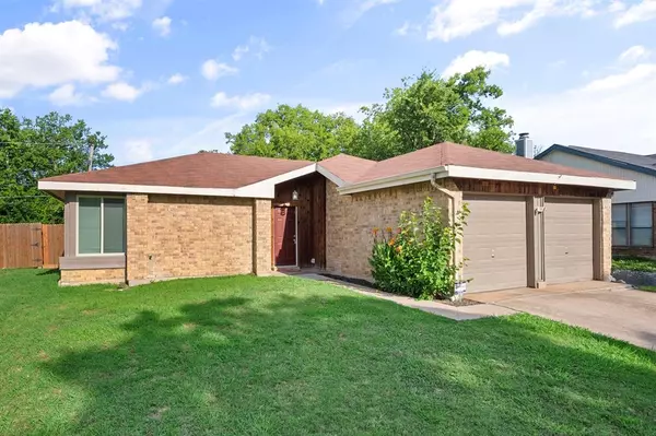 Arlington, TX 76017,5002 S Prairieview Court S