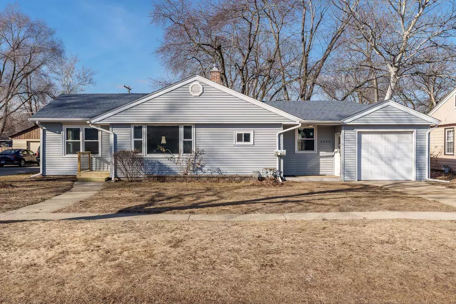 6320 John Street, Loves Park, IL 61111