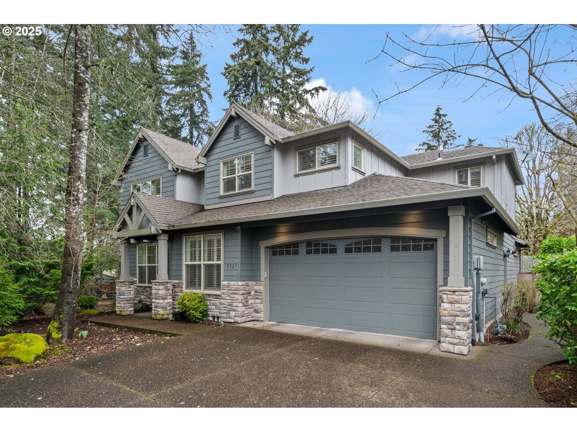 Lake Oswego, OR 97035,5527 DUNMIRE DR