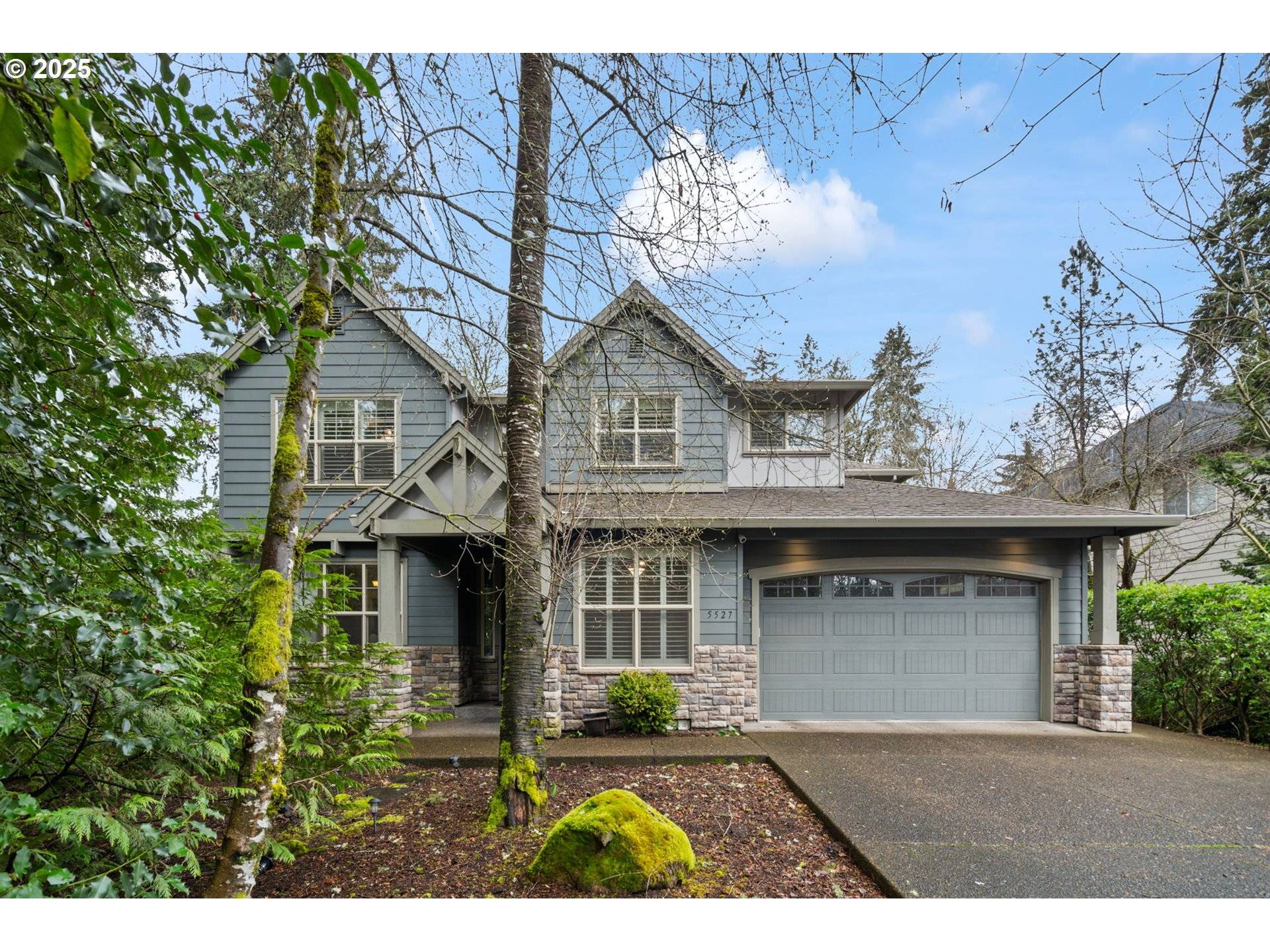 Lake Oswego, OR 97035,5527 DUNMIRE DR