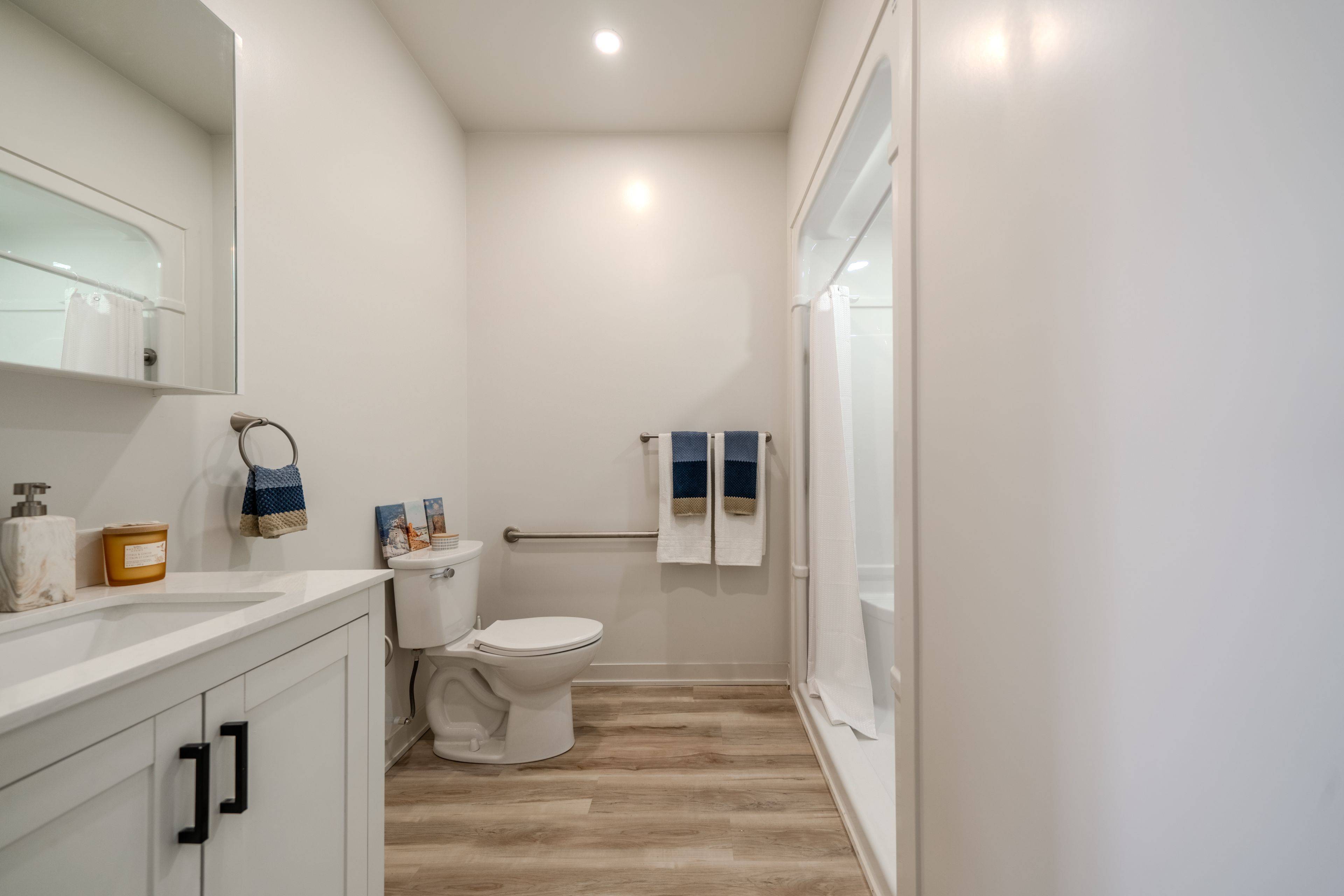 Brantford, ON N3R 4K5,152 North Park ST #206