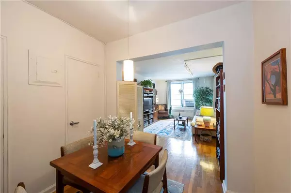 Brooklyn, NY 11209,9902 3 AVE #4C