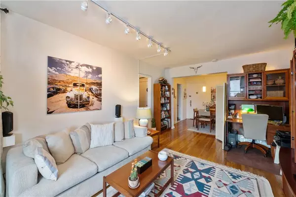 Brooklyn, NY 11209,9902 3 AVE #4C