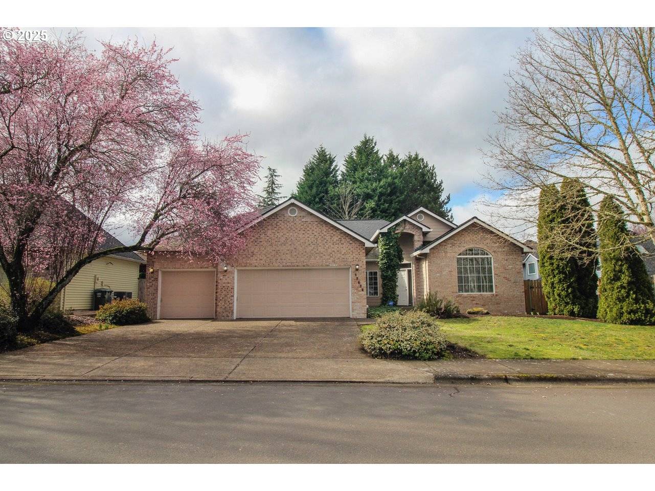 Portland, OR 97229,17614 NW LONE ROCK DR