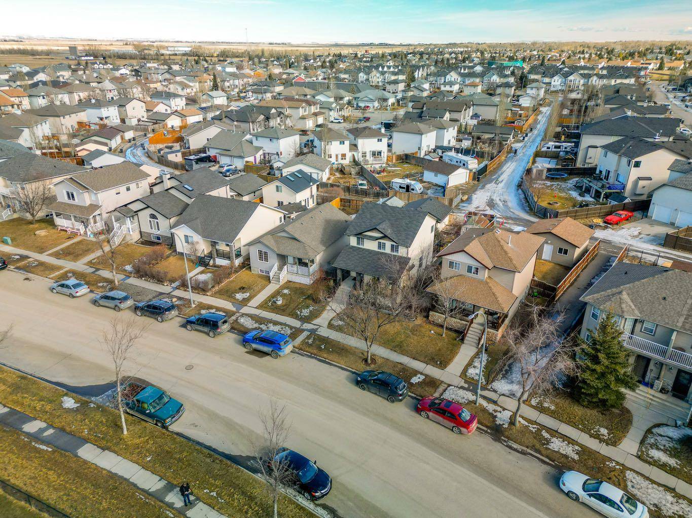 High River, AB T1V 1Z7,1852 High Country DR NW