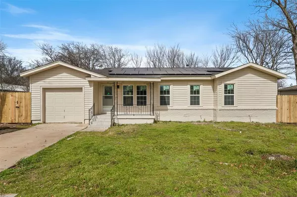 5109 Roxie Street, Haltom City, TX 76117