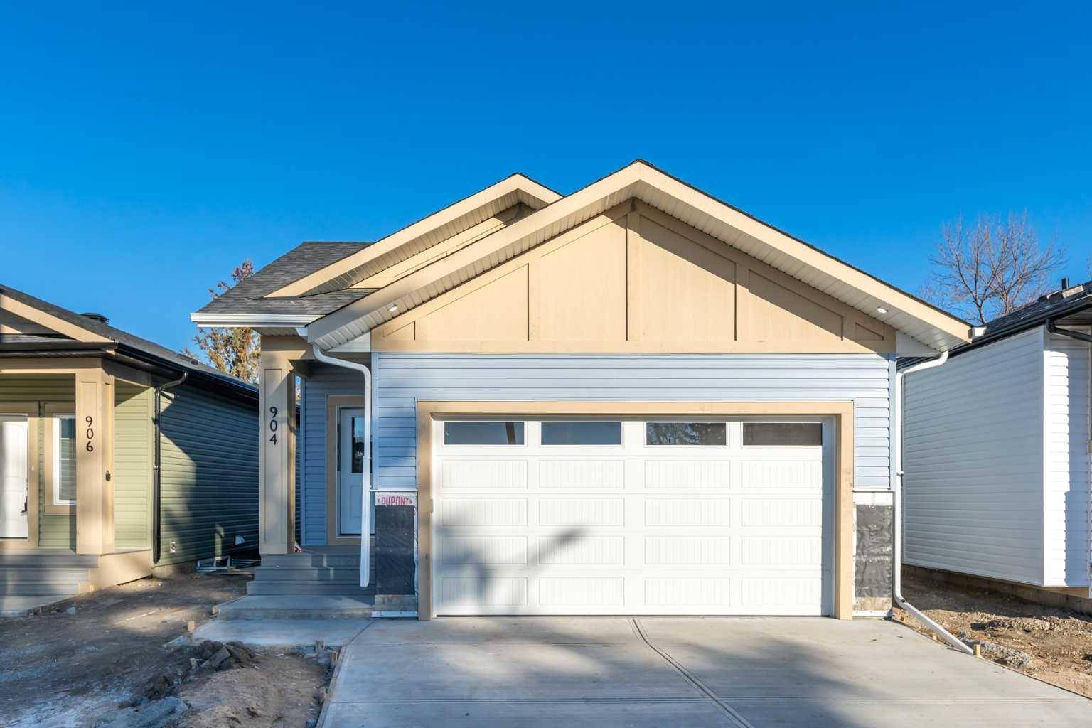 904 Macleod TRL SW, High River, AB T1V 1C1