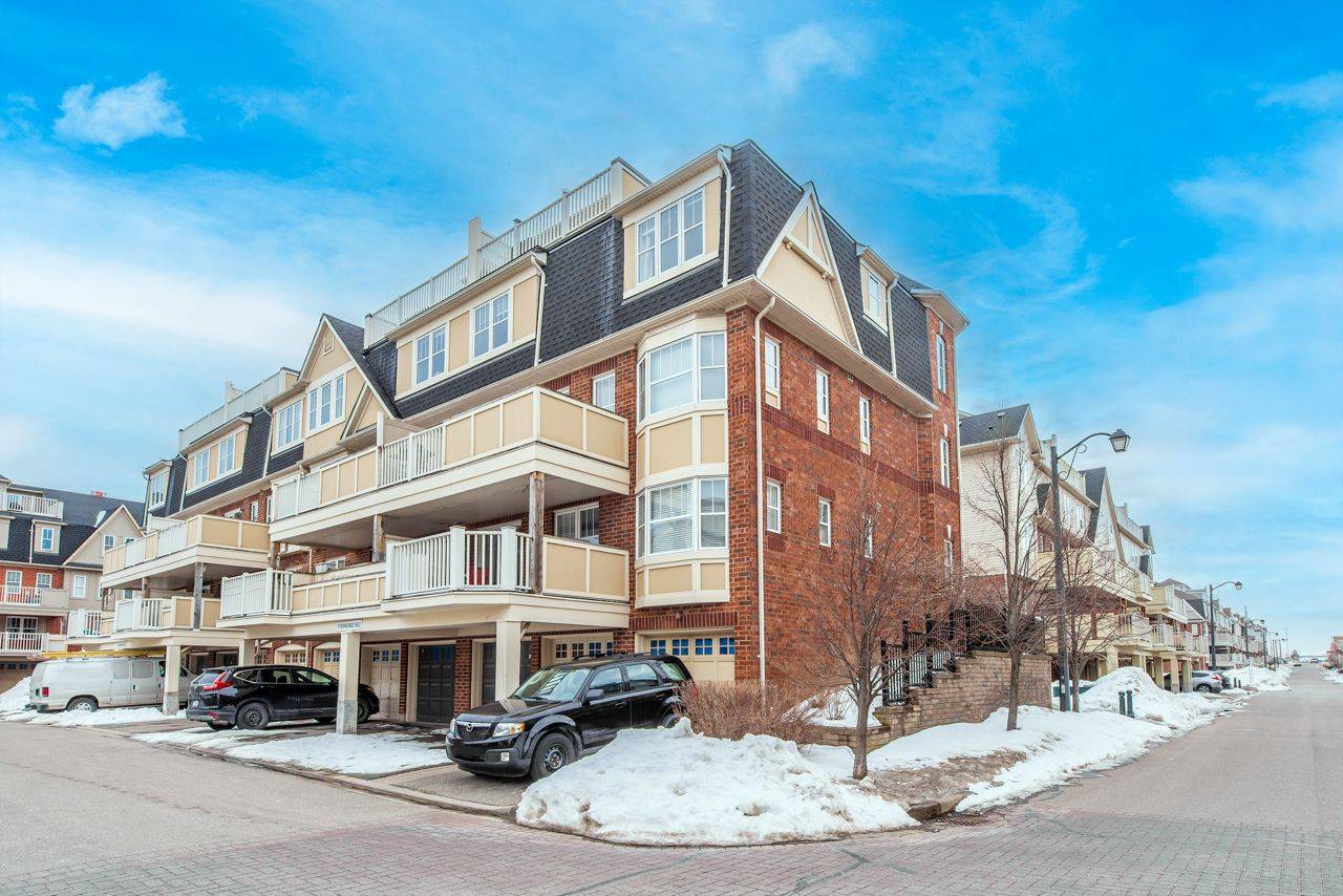 Mississauga, ON L5B 0B4,710 Neighbourhood CIR ##3