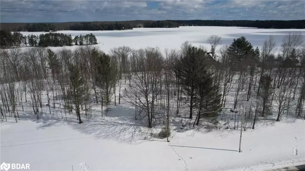 Georgian Bay, ON P0C 1H0,18 Hawkins Point RD