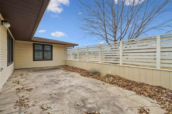 Iowa City, IA 52246,2415 Walden Ct